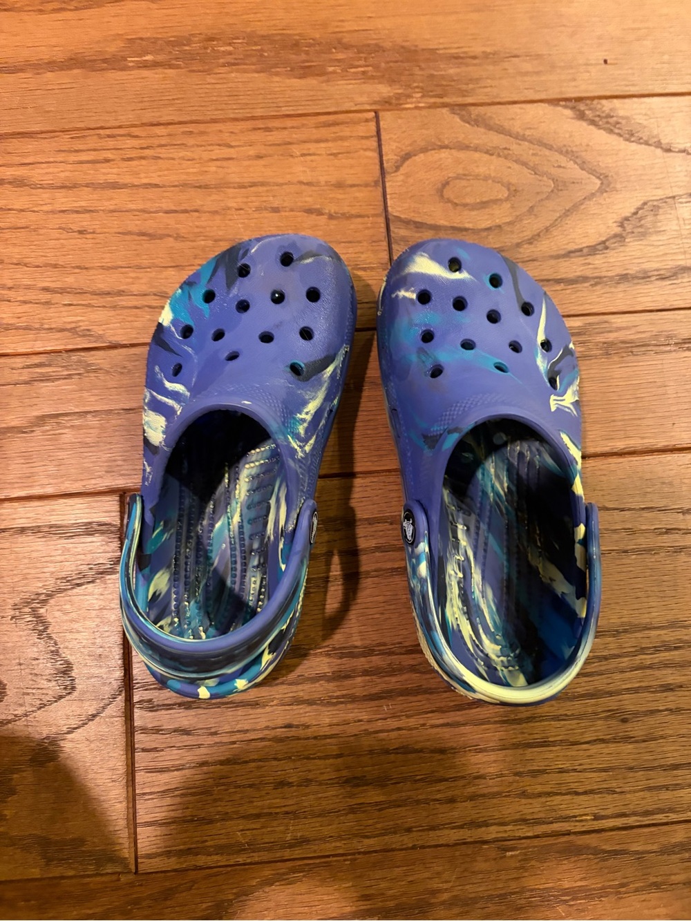 CROCS Kids' Blue & Yellow Marble Clogs - Picture 2 of 3